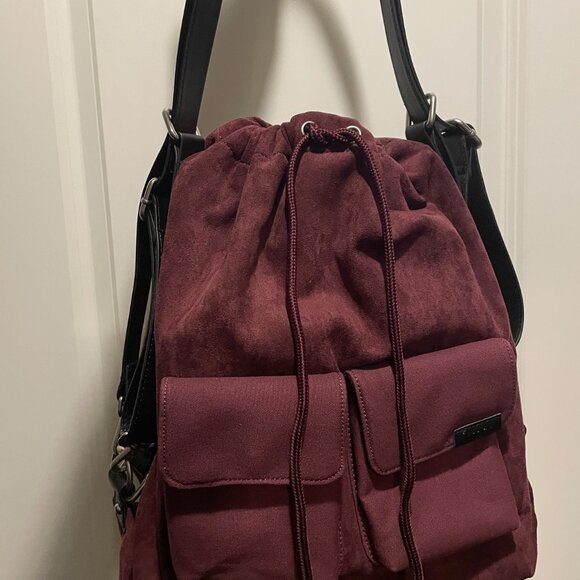 Burgundy shoulder and back backpack two style in one - Picture 2 of 5